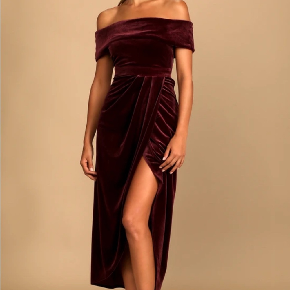 Lulu's Burgundy Strapless Dress